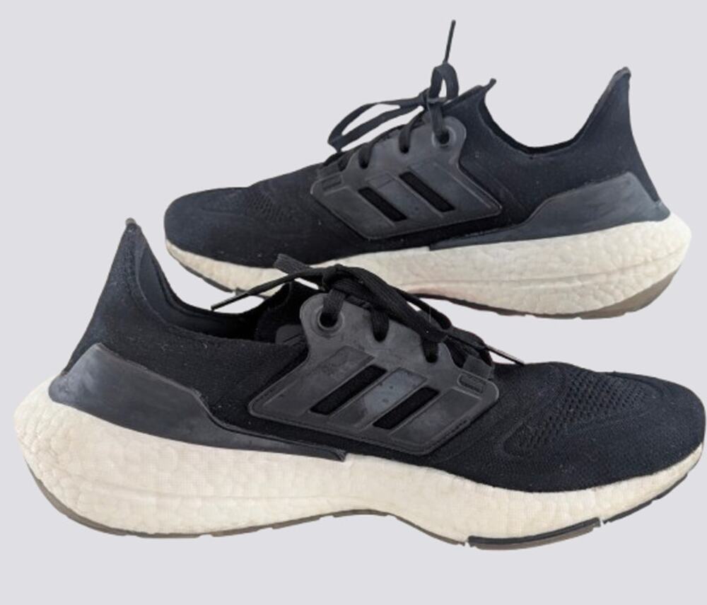 ADIDAS Mens Ultraboost 22 Black Sneakers Shoes Size 9.5 Style #GX3062